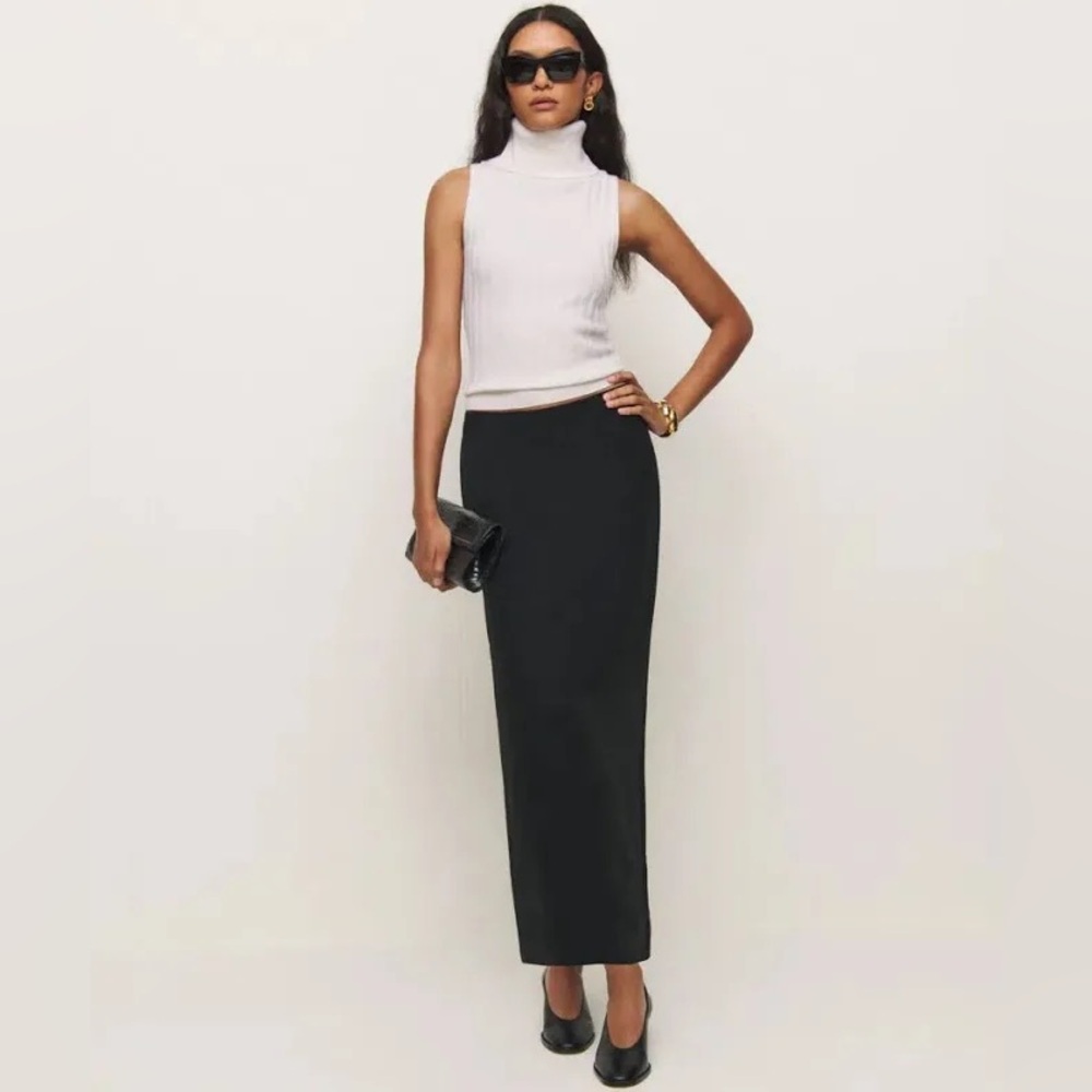Reformation low waist skirt size 4/6/S